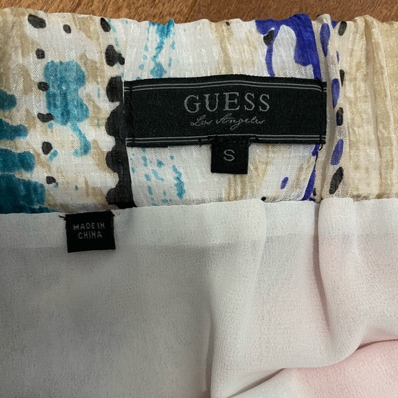 Guess | Flowly A-Line colored skirt - Picture 3 of 4